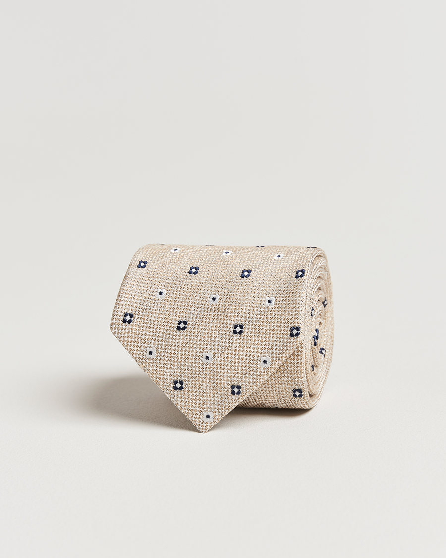 Homme | Amanda Christensen Silk/Linen Printed Flower 8cm Tie Sand | Amanda Christensen | Silk/Linen Printed Flower 8cm Tie Sand