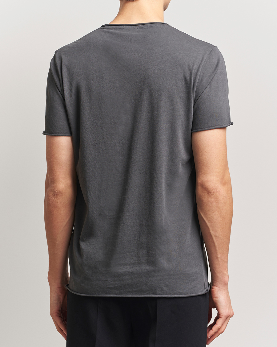 Homme | T-shirts | Filippa K | Roll Neck Crew Neck T-Shirt Charcoal Grey