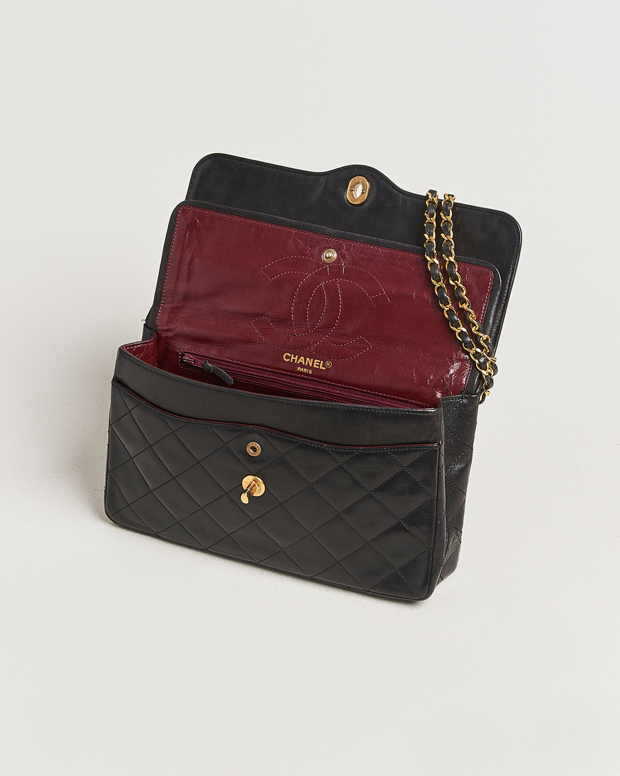 Homme | Chanel Pre-Owned Matelassé Medium Double Flap Bag Black | Chanel Pre-Owned | Matelassé Medium Double Flap Bag Black