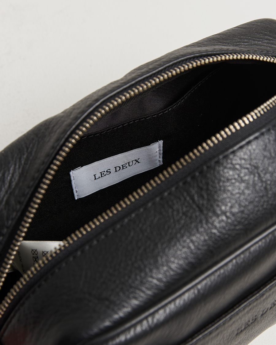 Homme | Les Deux Leather Washbag Black | LES DEUX | Leather Washbag Black