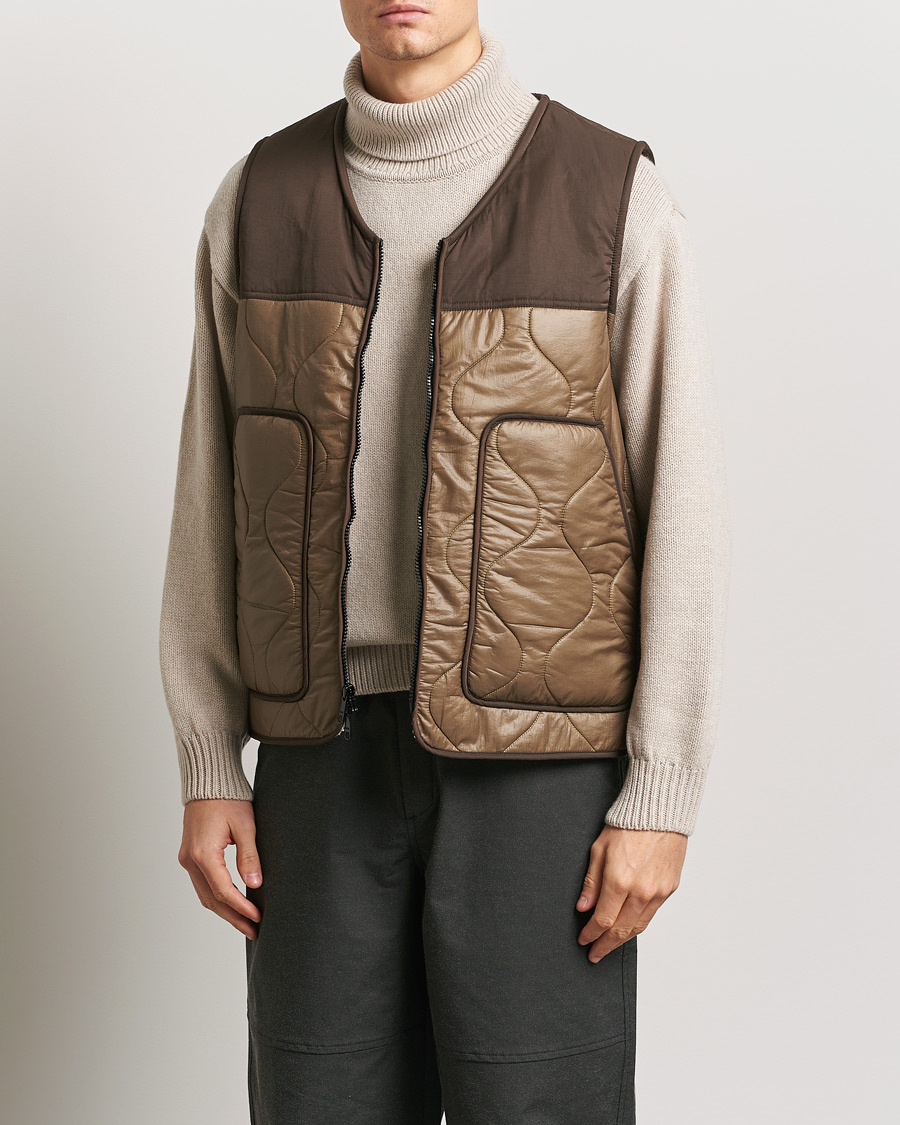Homme | Manteaux Et Vestes | Woolrich | Quilted Vest Sherpa Lining by Todd Snyder Taupe