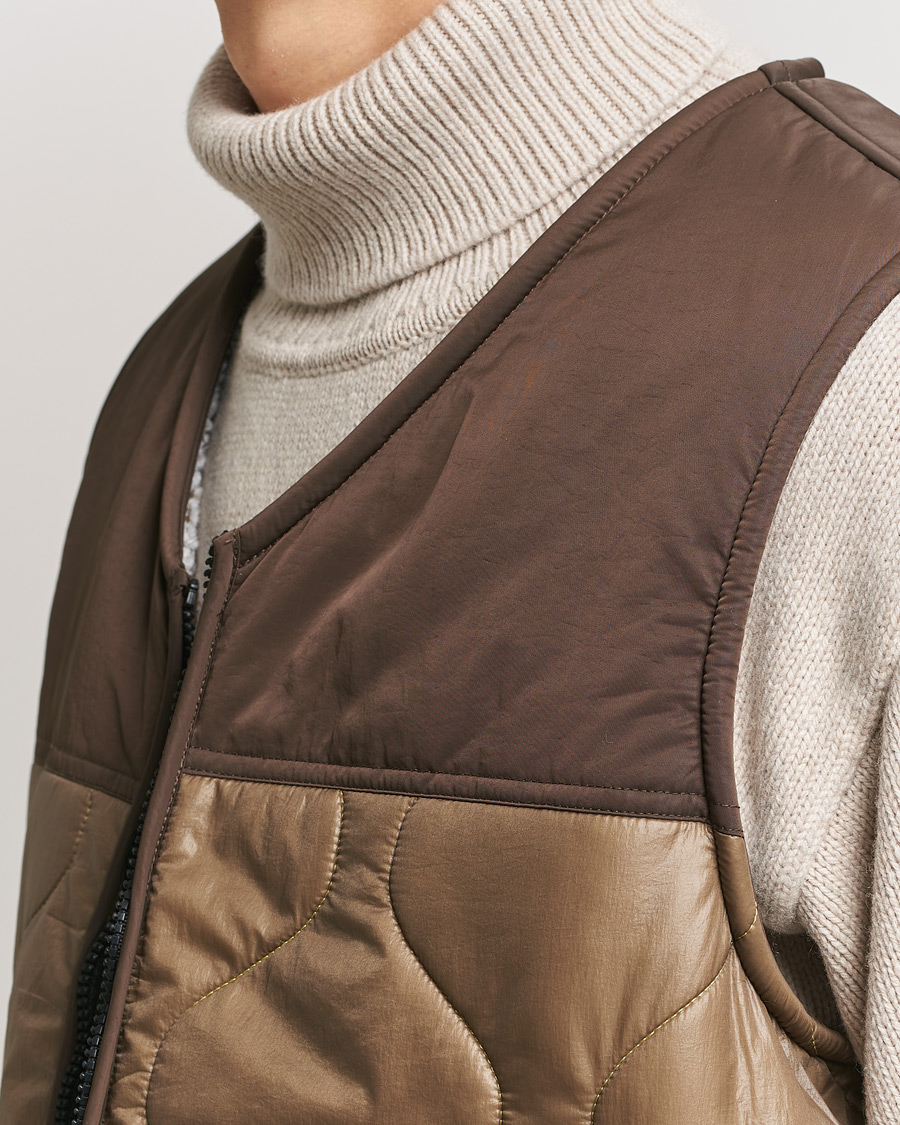Homme | Manteaux Et Vestes | Woolrich | Quilted Vest Sherpa Lining by Todd Snyder Taupe