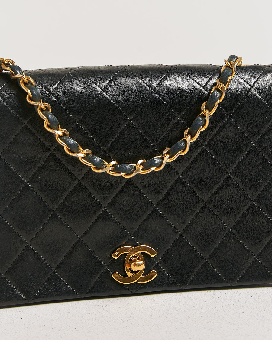 Homme | Chanel Pre-Owned Matelassé Single Full Flap Bag Black | Chanel Pre-Owned | Matelassé Single Full Flap Bag Black