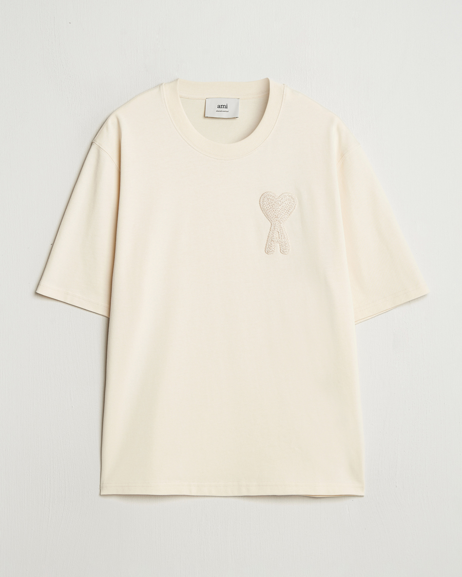 Homme | T-shirts | AMI | Bouclé Heart T-Shirt White Cream