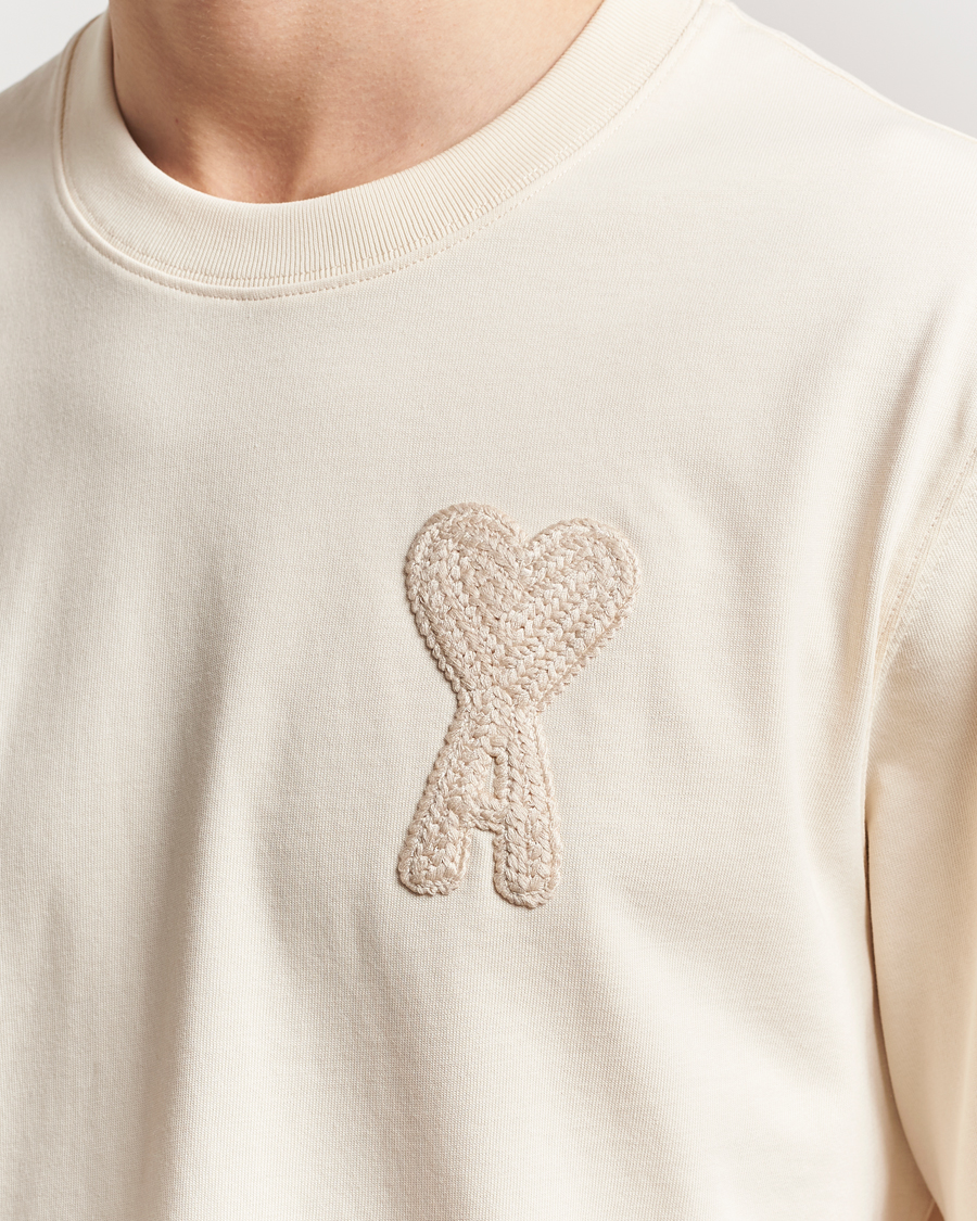 Homme | T-shirts | AMI | Bouclé Heart T-Shirt White Cream