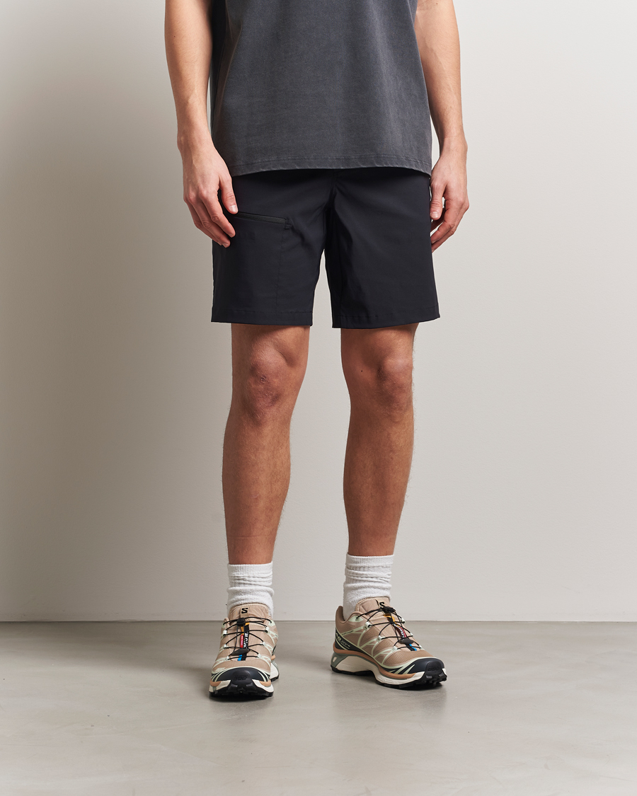 Homme | Shorts | Peak Performance | Iconiq Shorts Black