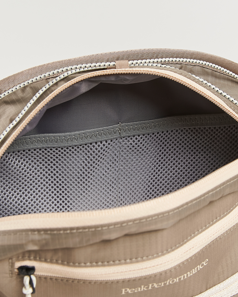 Homme | Peak Performance Trail Hip Bag Avid Beige | Peak Performance | Trail Hip Bag Avid Beige