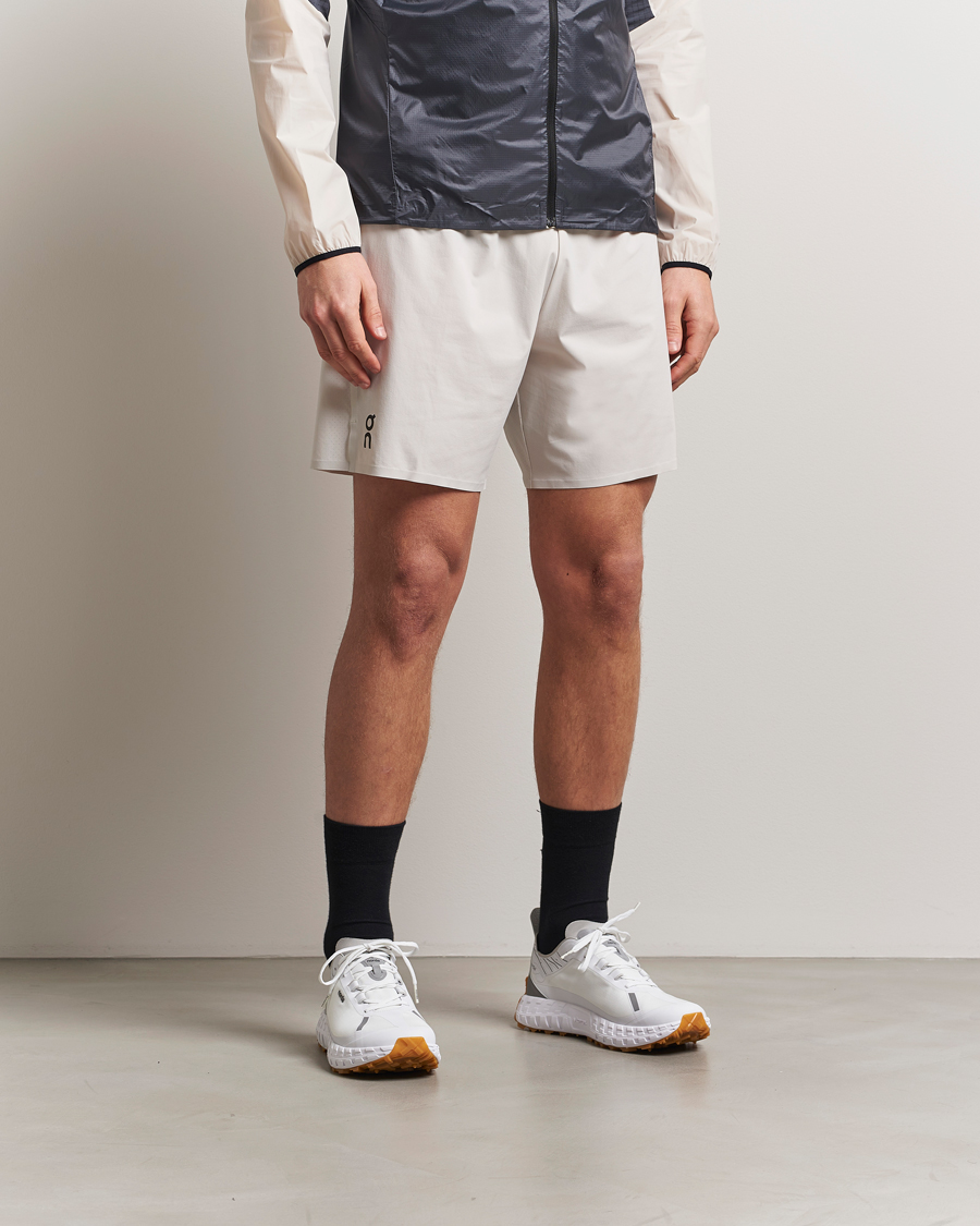 Homme | Shorts | On | Performance 7 Inch Shorts Silver