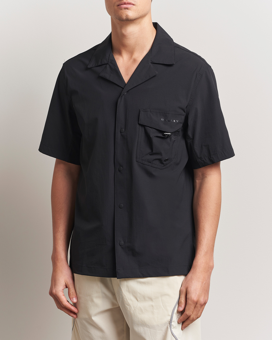 Homme | Chemises | Oakley | Cuban Collar Short Sleeve Shirt Blackout