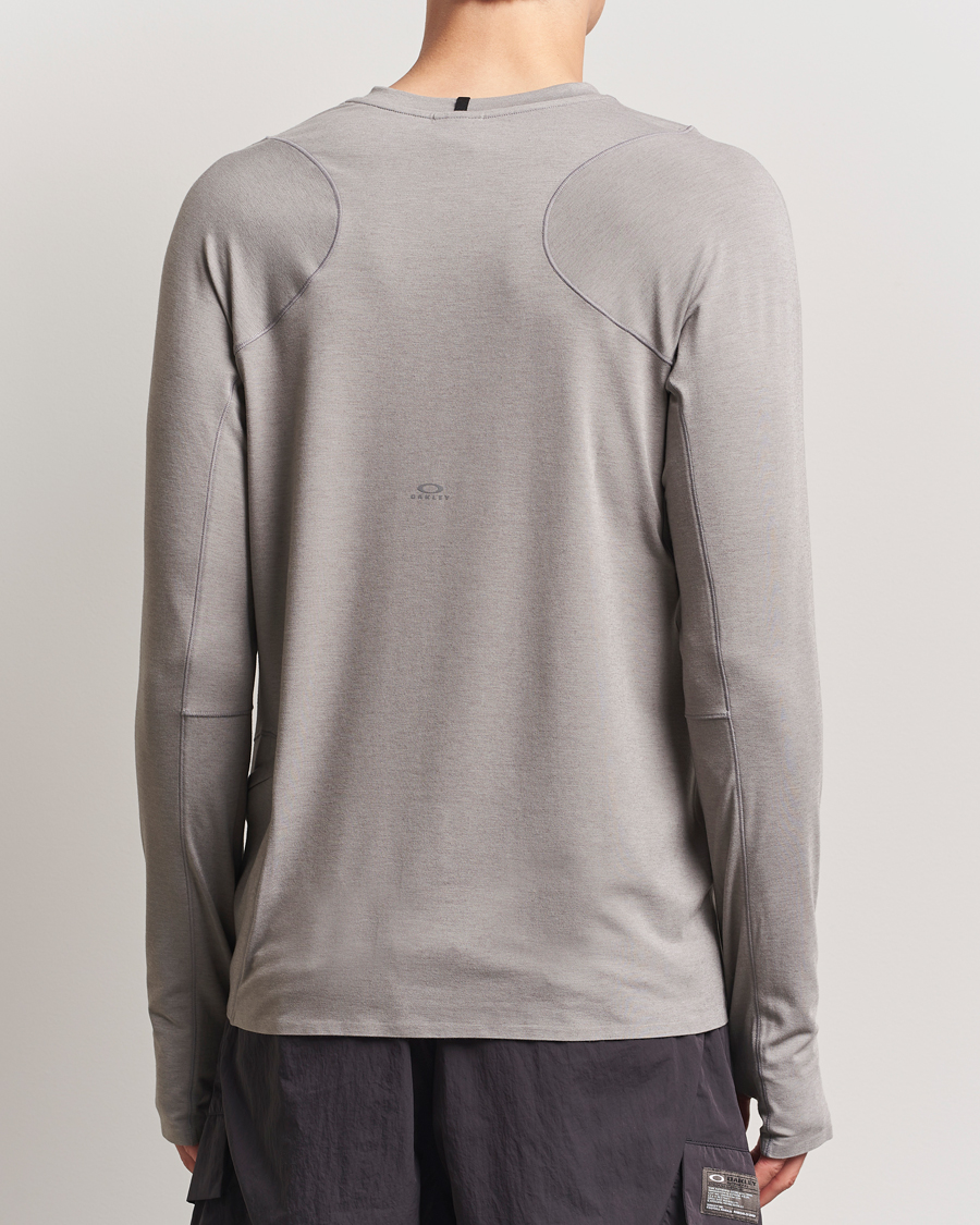 Homme | T-shirts | Oakley | Latitude Flight Shell T-Shirt Cement