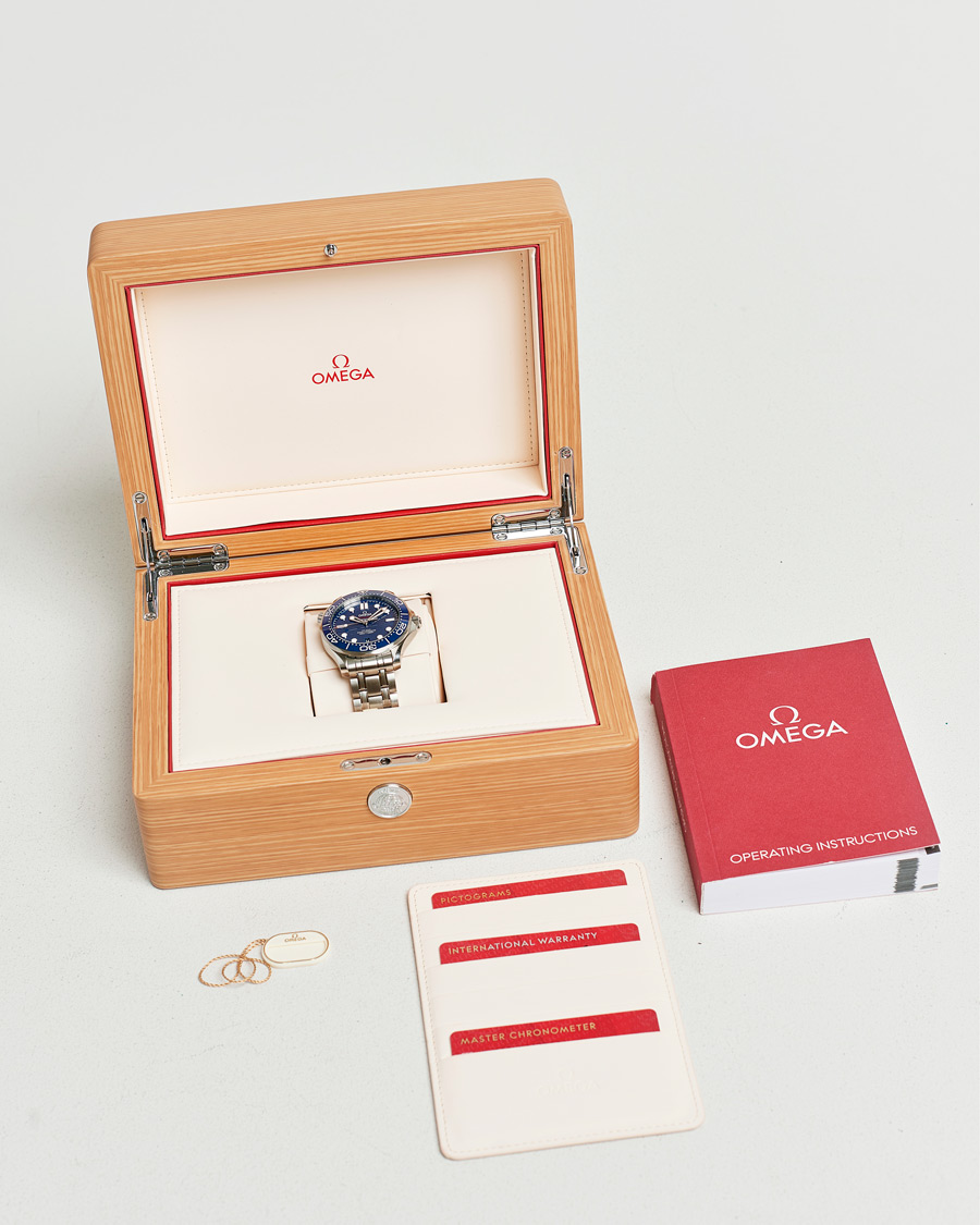 Homme | Omega Pre-Owned Seamaster Diver 300M Steel Blue | Omega Pre-Owned | Seamaster Diver 300M Steel Blue