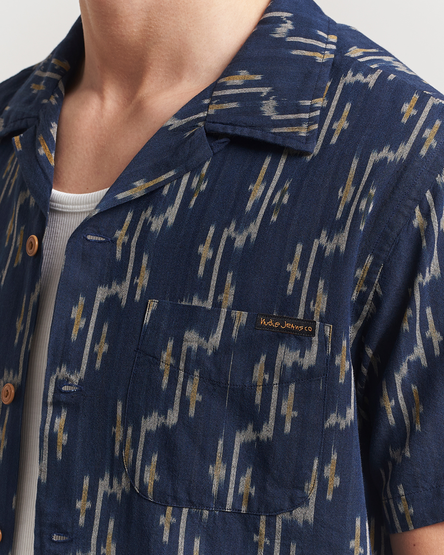 Homme | Chemises | Nudie Jeans | Arvid Printed Short Sleeve Shirt Blueberry