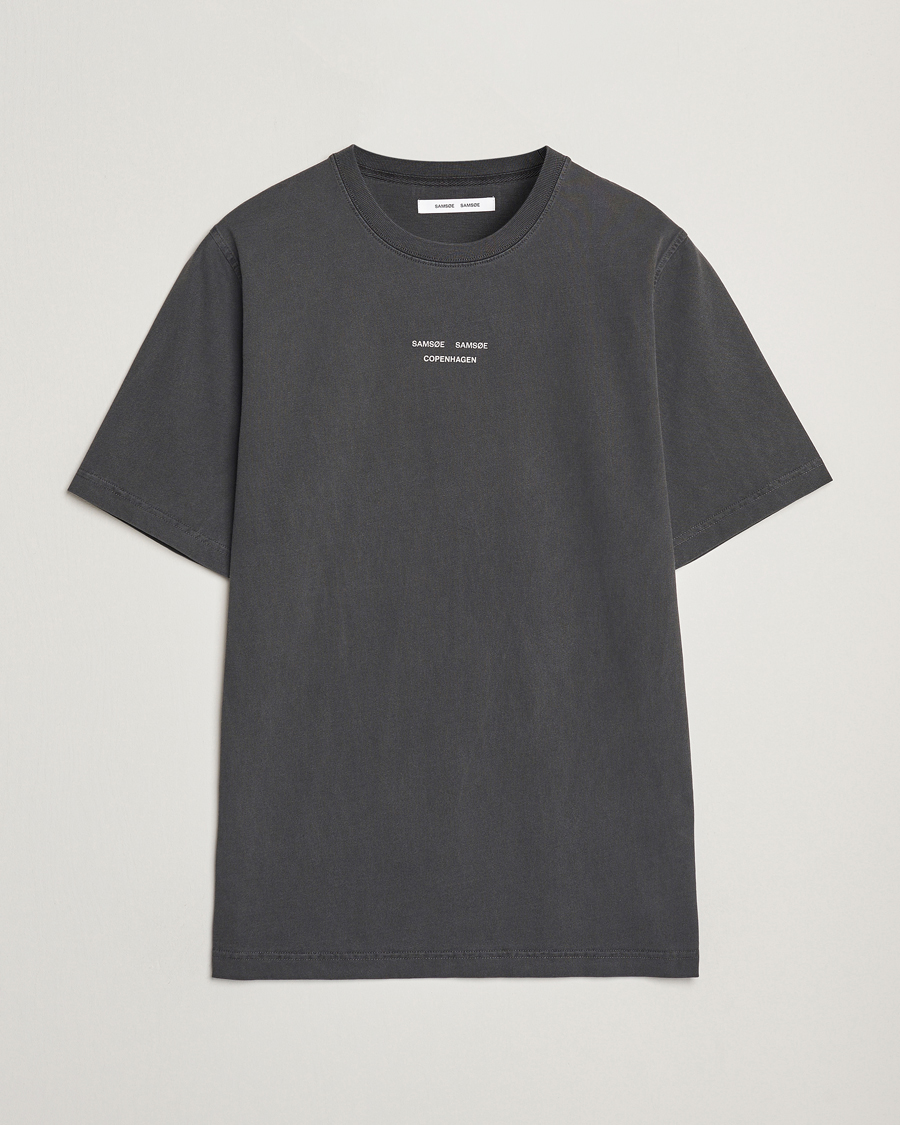 Homme | T-shirts | Samsøe Samsøe | Marcus Center Logo T Crew Neck T-Shirt Washed Black