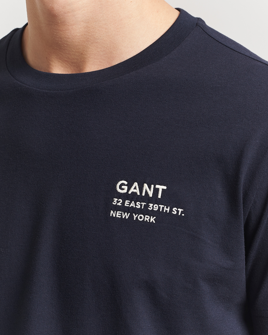 Homme | T-shirts | GANT | Small Graphic Crew Neck T-Shirt Evening Blue