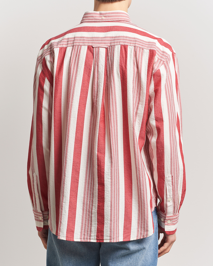 Homme | Chemises | GANT | Relaxed Fit Wide Striped Seersucker Shirt Ruby Red