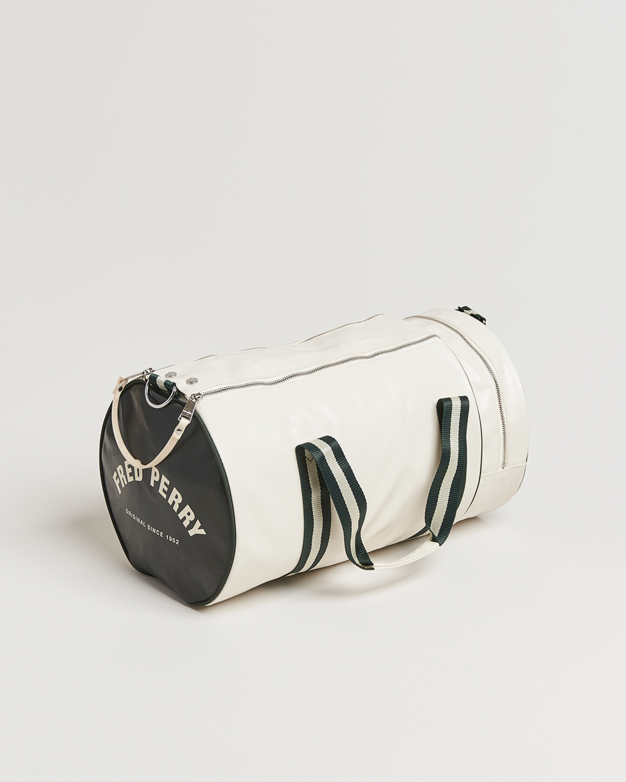 Homme | Fred Perry Classic Barrel Bag Snow White/Court Green | Fred Perry | Classic Barrel Bag Snow White/Court Green