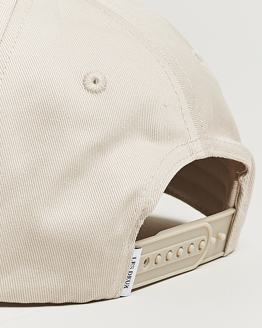 Homme | Les Deux Baseball Cap Contrast Suede II Light Desert Sand | LES DEUX | Baseball Cap Contrast Suede II Light Desert Sand