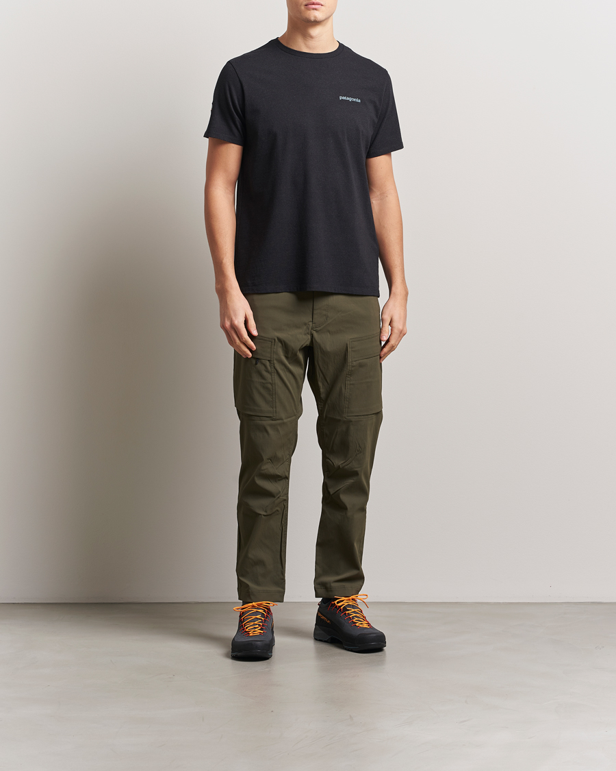 Homme | T-shirts | Patagonia | Fitz Roy Icon Responsibili-Tee Ink Black