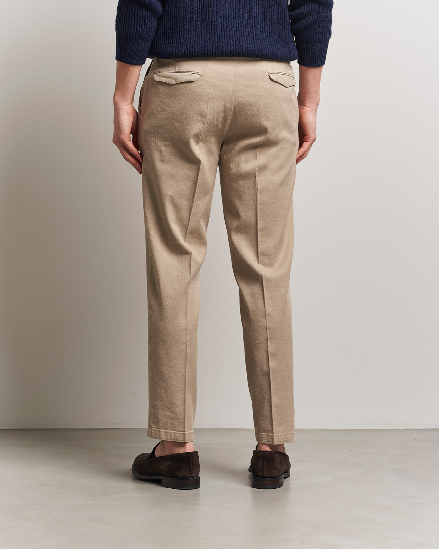 Homme | Pantalons | Briglia 1949 | Pleated Linen Trousers Taupe