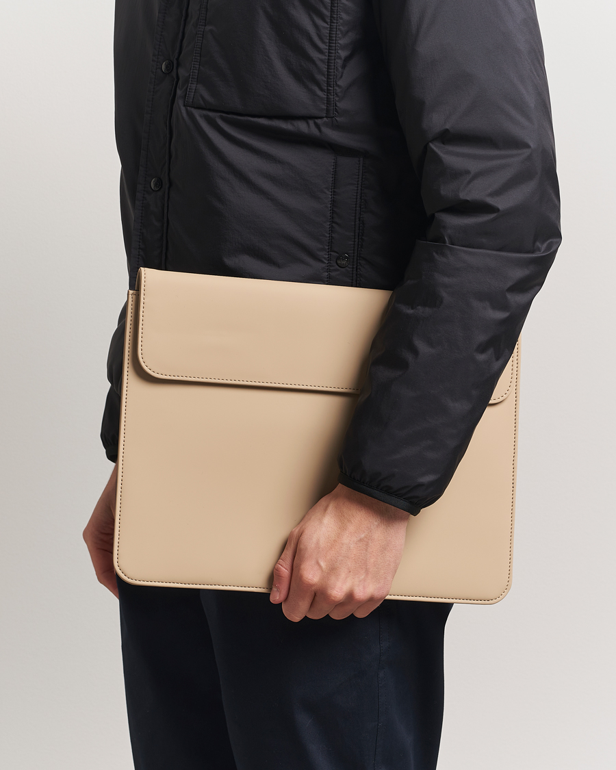 Homme | RAINS Laptop Portfolio 13