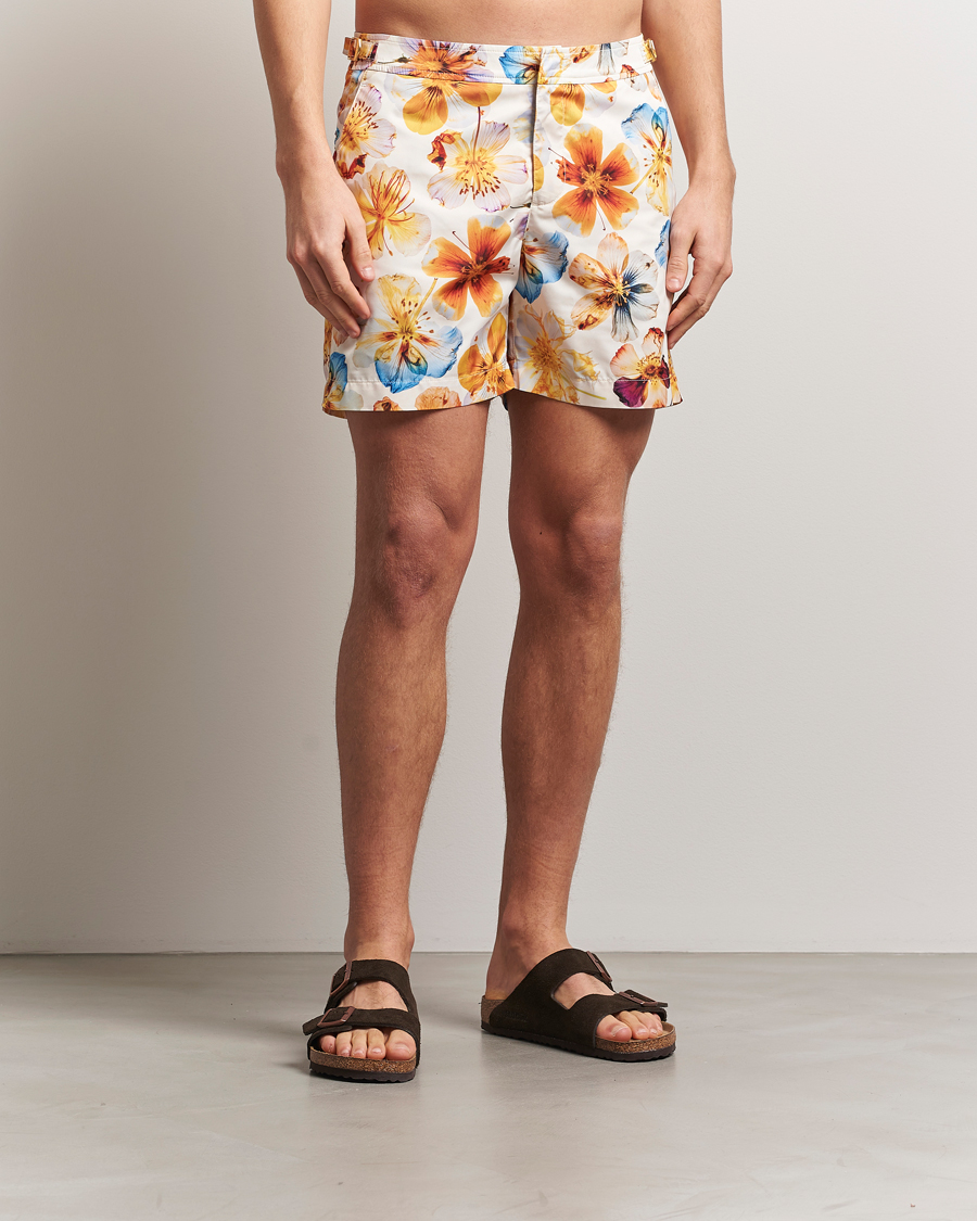 Homme | Maillots De Bain | Orlebar Brown | Bulldog Oshibana Printed Swimshorts White Sand