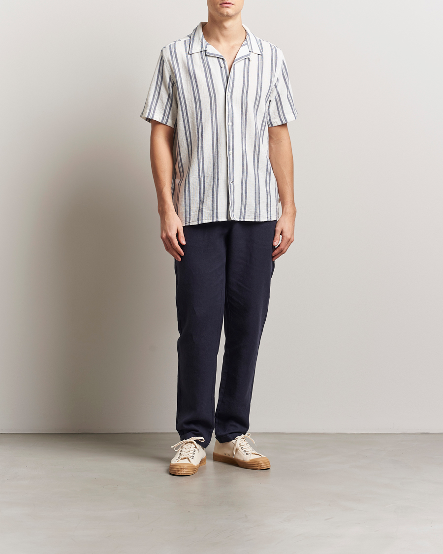 Homme | Chemises | KnowledgeCotton Apparel | Box Short Sleeve Stripe Shirt Blue