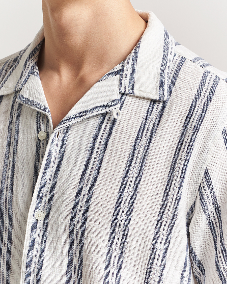 Homme | Chemises | KnowledgeCotton Apparel | Box Short Sleeve Stripe Shirt Blue