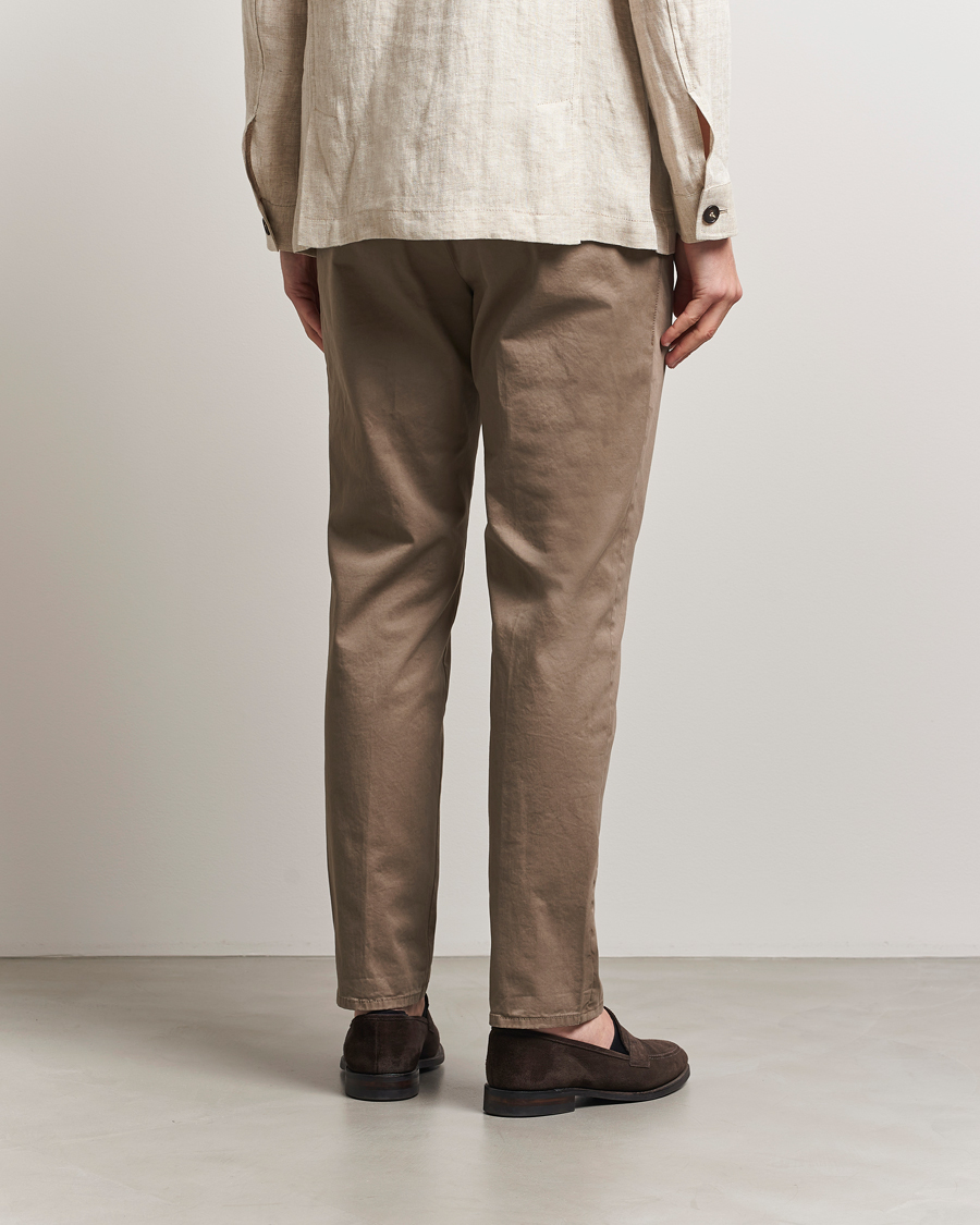 Homme | Pantalons | Incotex | Tapered Fit Pleated Slacks Brown