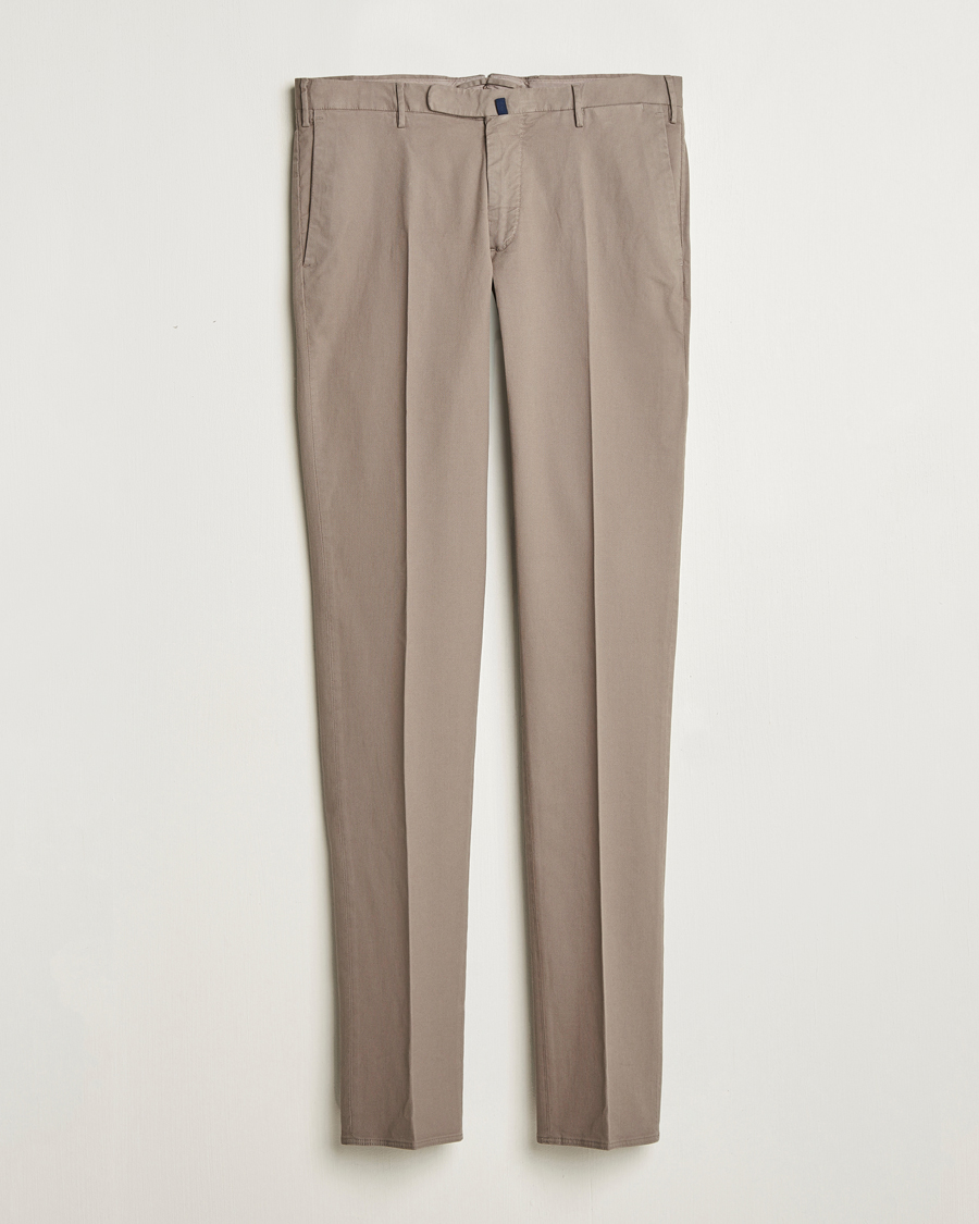 Homme | Pantalons | Incotex | Slim Fit Micro Structure Cotton Chinos Brown