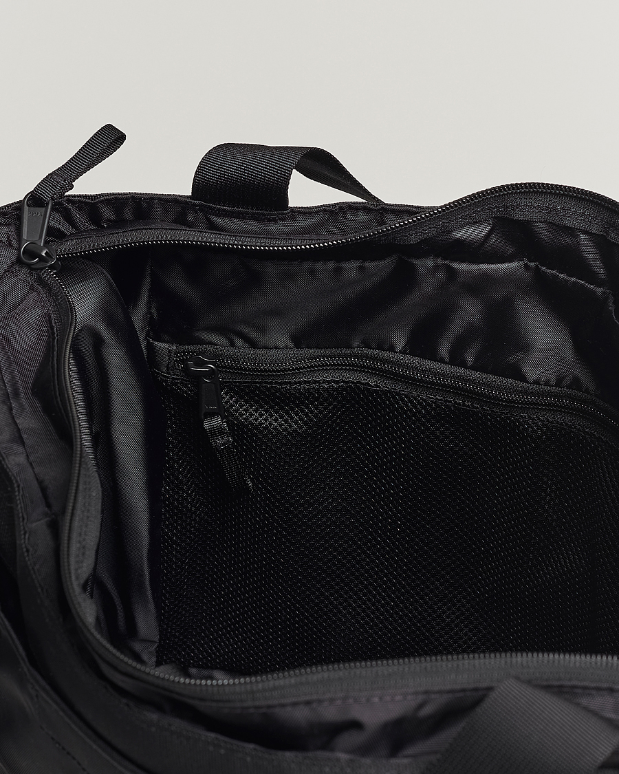Homme | The North Face Base Camp Voyager Tote Bag Black | The North Face | Base Camp Voyager Tote Bag Black