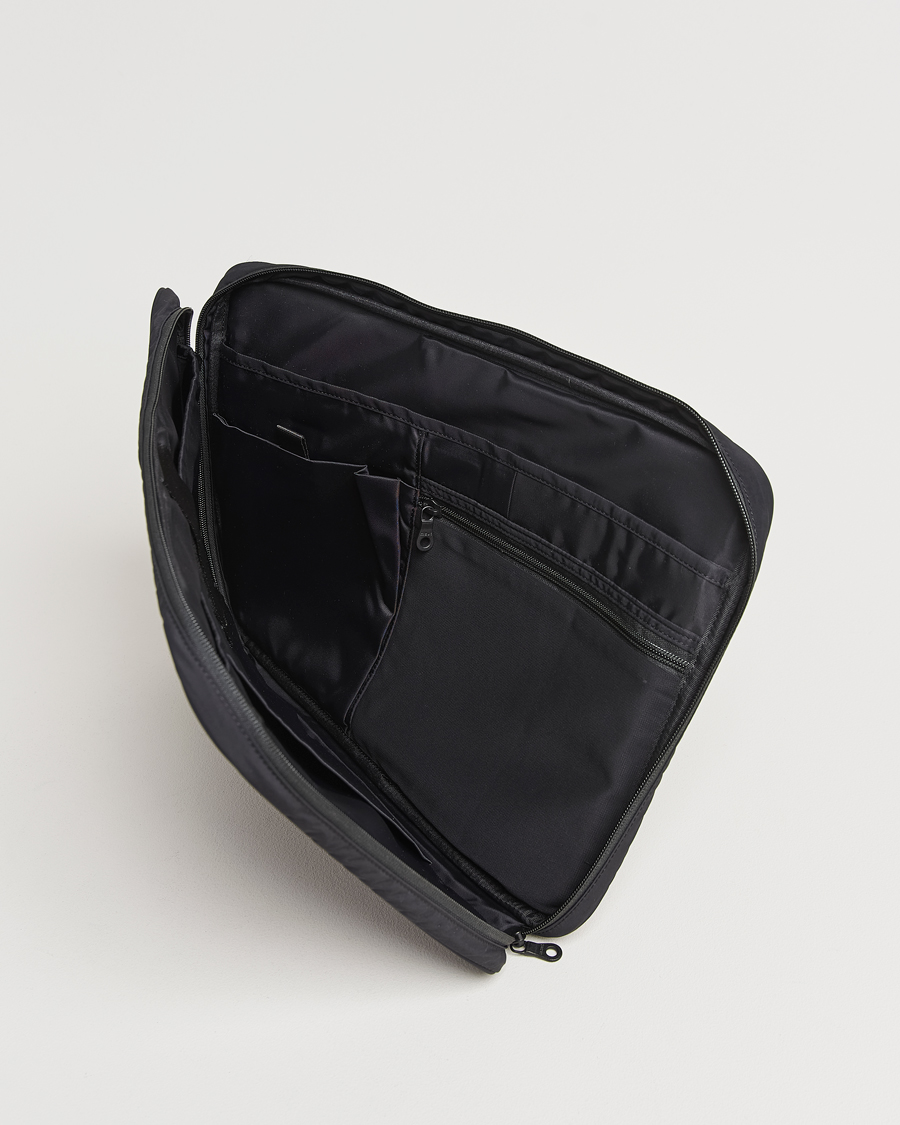 Homme | mazi untitled Nylon Laptop Pouch 16 Inch Black | mazi untitled | Nylon Laptop Pouch 16 Inch Black