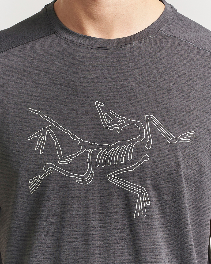 Homme | T-shirts | Arc'teryx | Cormac Bird Logo Crew Neck T-Shirt Black Heather