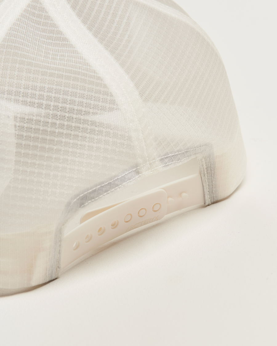 Homme | Arc'teryx Bird Trucker Cap Solitude/Arctic Silk | Arc'teryx | Bird Trucker Cap Solitude/Arctic Silk