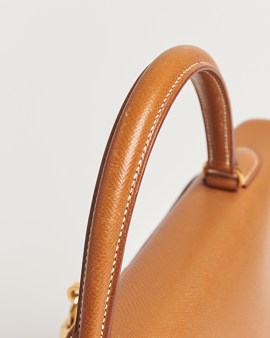 Homme | Hermès Pre-Owned Kelly 35 Courchevel Handbag Gold | Hermès Pre-Owned | Kelly 35 Courchevel Handbag Gold