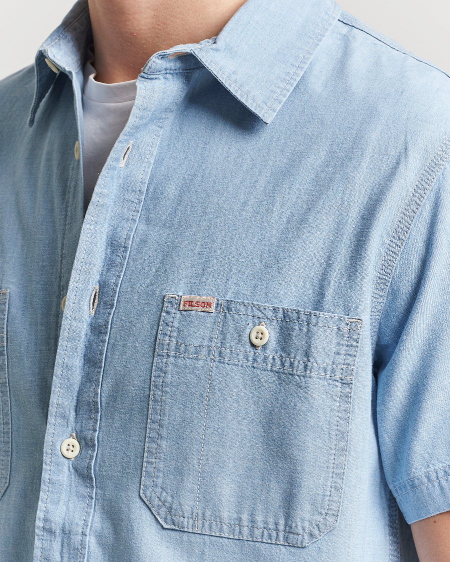 Homme | Chemises | Filson | Short Sleeve Chambray Shirt Light Indigo