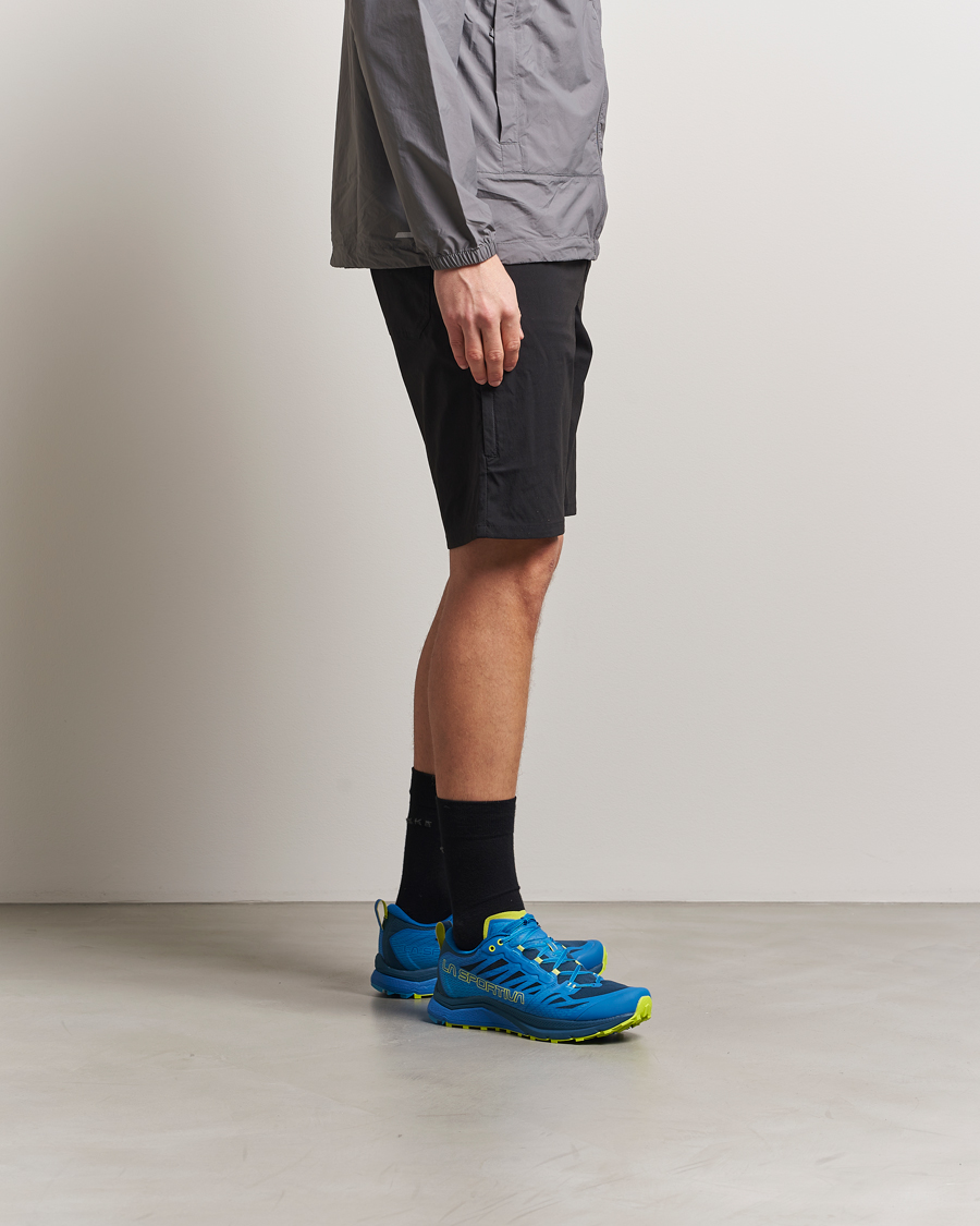 Homme | La Sportiva Jackal II Electric Blue/Lime Punch | La Sportiva | Jackal II Electric Blue/Lime Punch