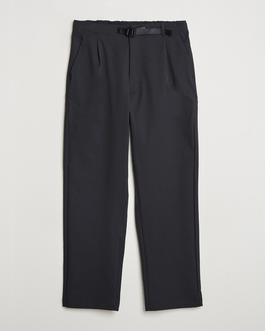 Homme | Pantalons | Goldwin | One Tuck Tapered Stretch Pants Black