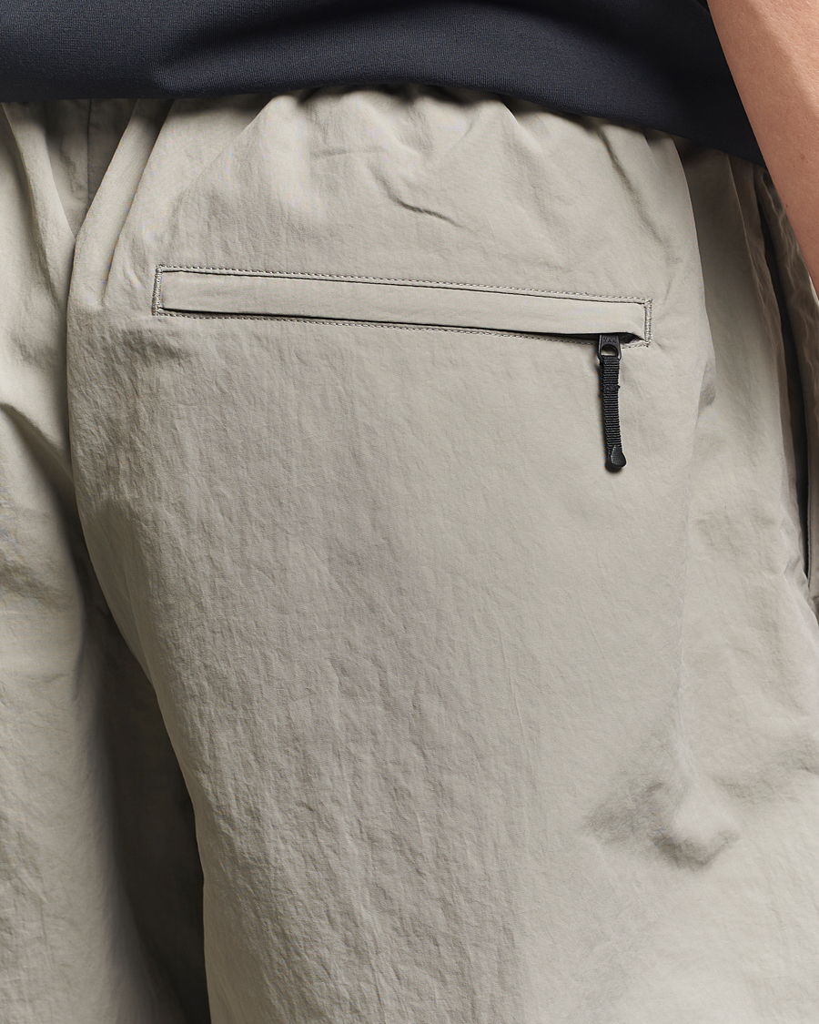 Homme | Shorts | Goldwin | Nylon Shorts Moon Mist