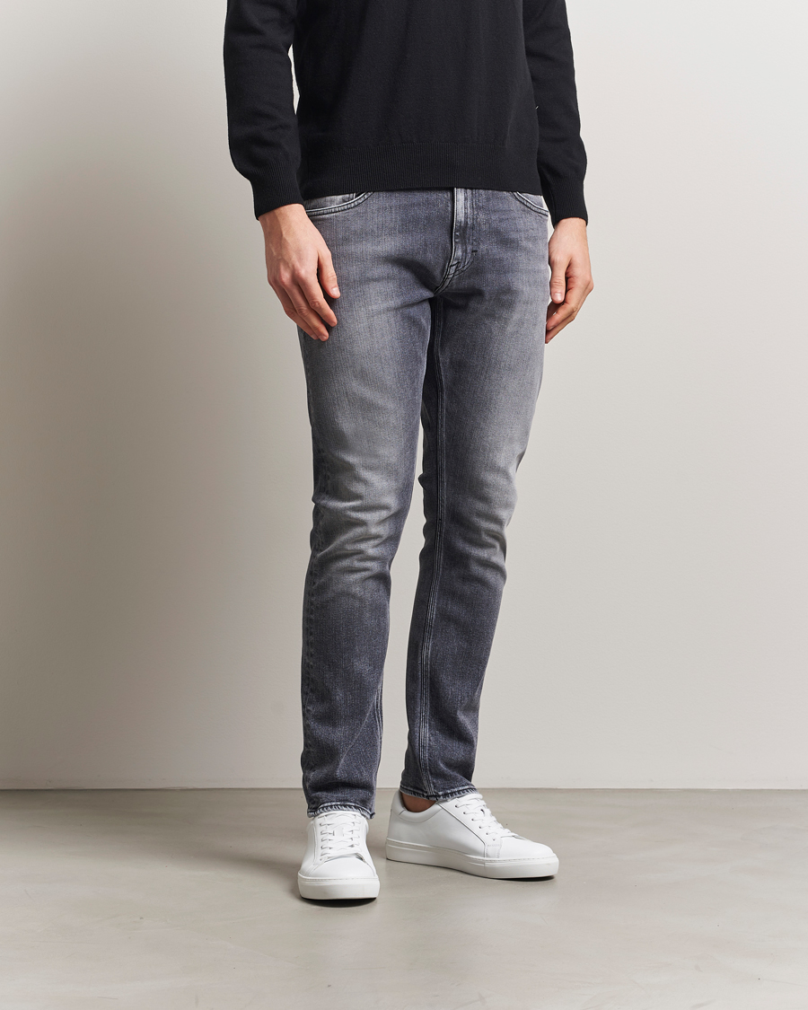 Homme | Jeans | Tiger of Sweden | Pistolero Stretch Cotton Jeans Washed Black