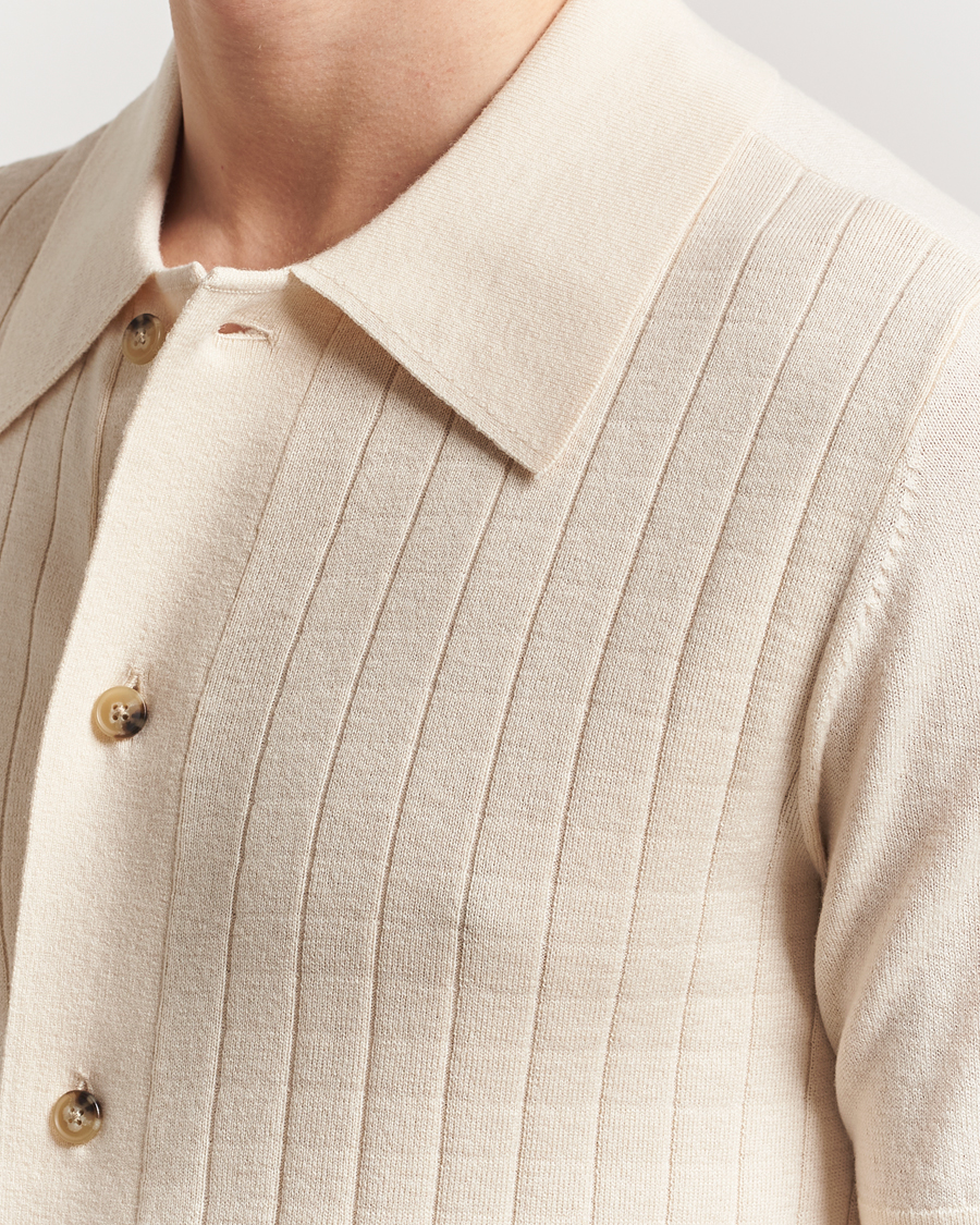 Homme | Chemises | Tiger of Sweden | Araawen Knitted Short Sleeve Shirt Off White