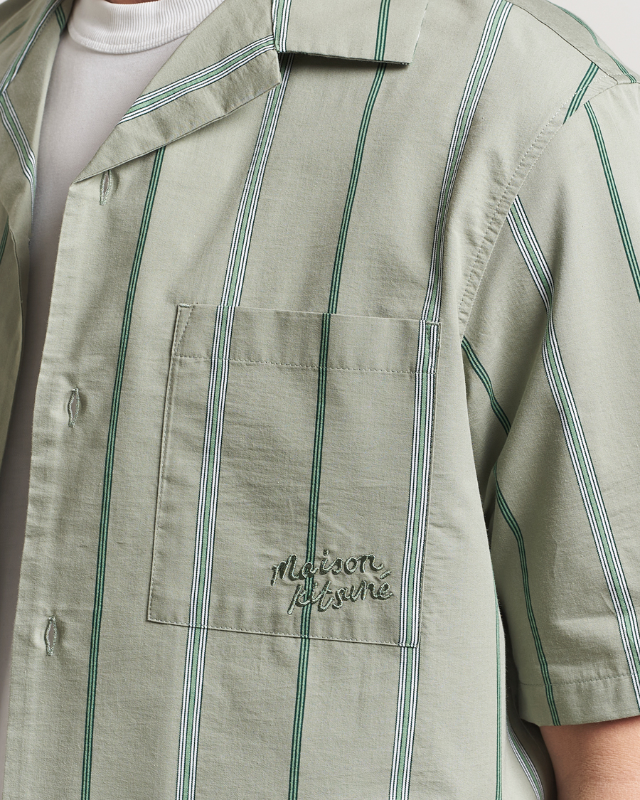 Homme | Chemises | Maison Kitsuné | Resort Striped Short Sleeve Shirt Vert De Gris