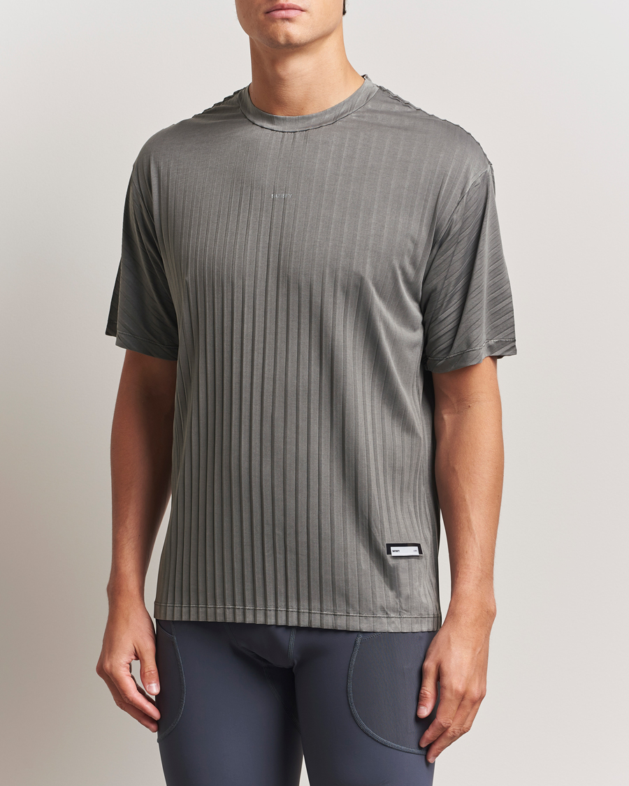Homme | T-shirts | Satisfy | Pleated AuraLite T-Shirt Mineral Graphite