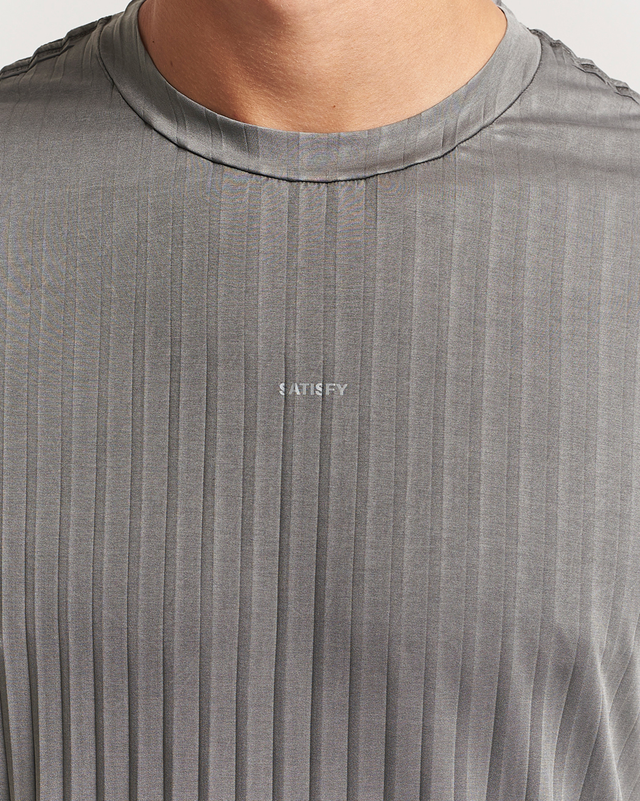 Homme | T-shirts | Satisfy | Pleated AuraLite T-Shirt Mineral Graphite