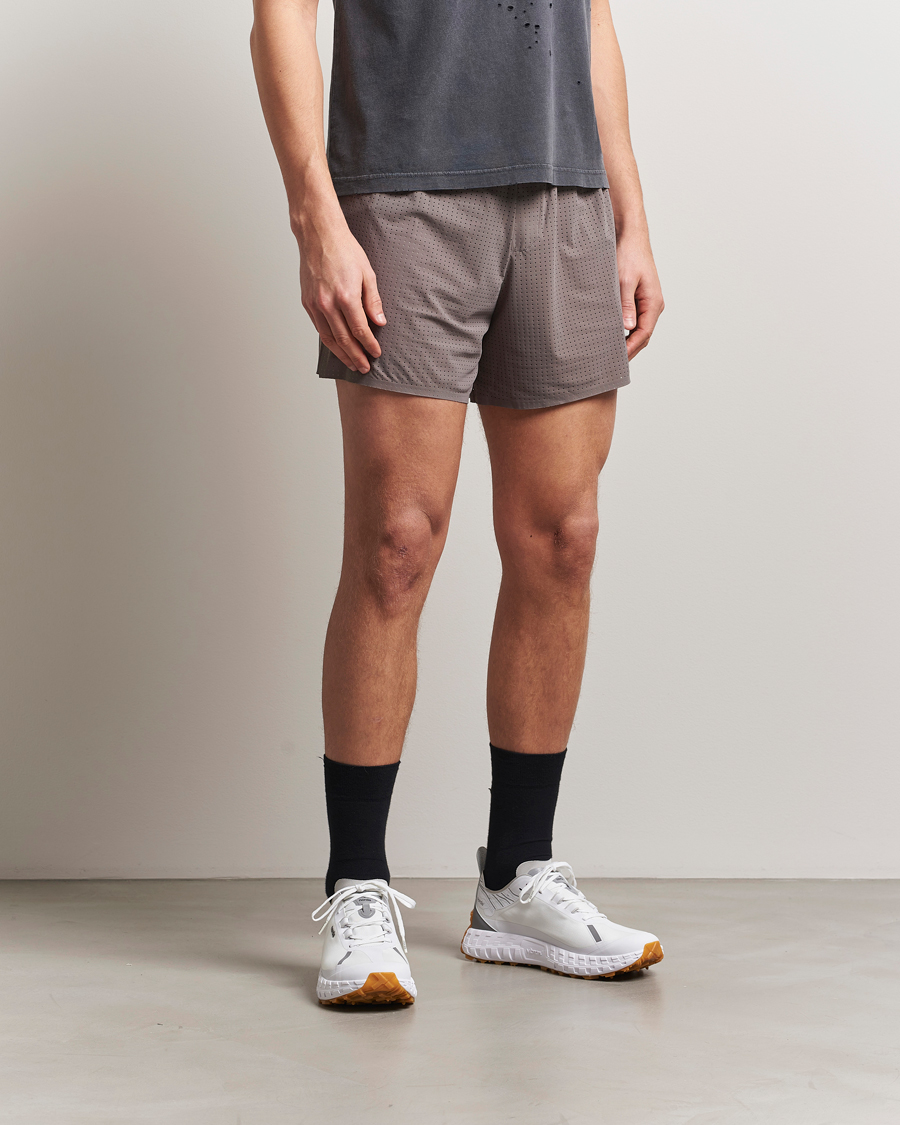 Homme | Shorts | Satisfy | Space-O 5 Inch Shorts Taupe