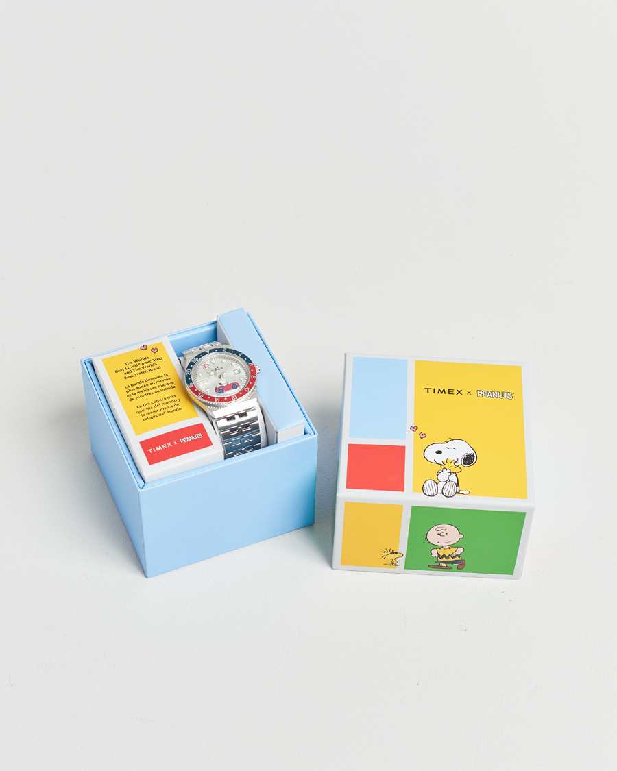 Homme | Timex Timex X Peanuts Q GMT Snoopy 38mm Silver Dial | Timex | X Peanuts Q GMT Snoopy 38mm Silver Dial