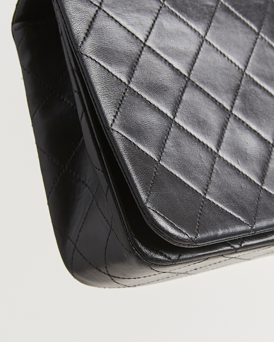 Homme | Chanel Pre-Owned Classic Single Flap Bag Lambskin Black | Chanel Pre-Owned | Classic Single Flap Bag Lambskin Black