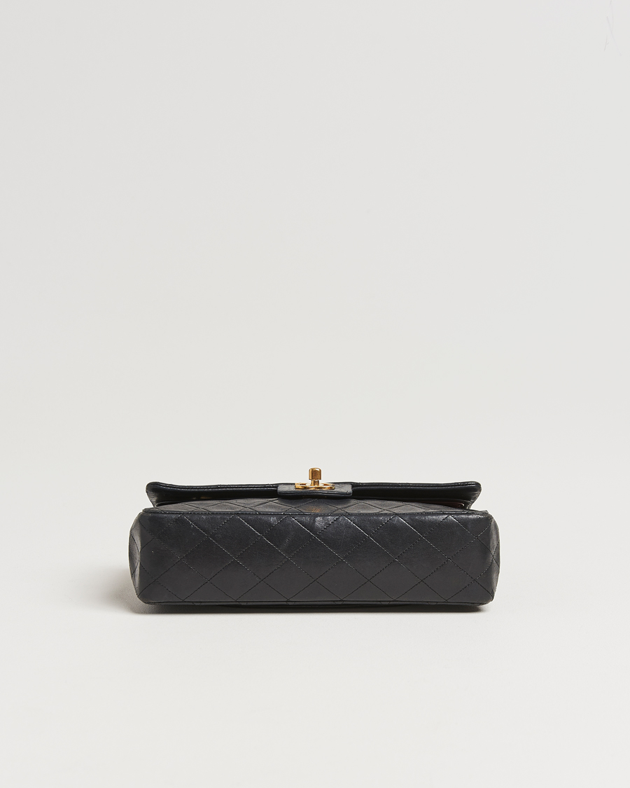 Homme | Chanel Pre-Owned Classic Medium Double Flap Bag Lambskin Black | Chanel Pre-Owned | Classic Medium Double Flap Bag Lambskin Black