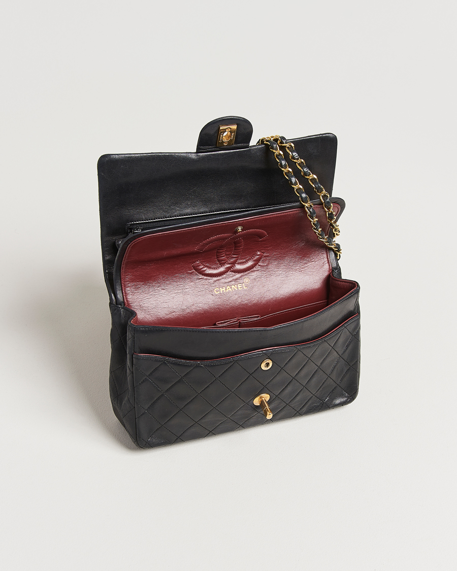 Homme | Chanel Pre-Owned Classic Medium Double Flap Bag Lambskin Black | Chanel Pre-Owned | Classic Medium Double Flap Bag Lambskin Black