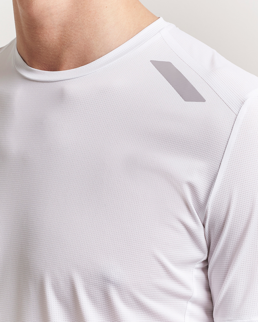 Homme | T-shirts | SOAR Running | Tech Tee White