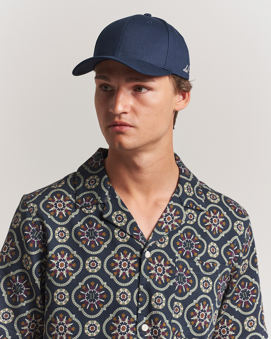 Homme | Les Deux Crew Organic Baseball Cap Dark Navy | LES DEUX | Crew Organic Baseball Cap Dark Navy